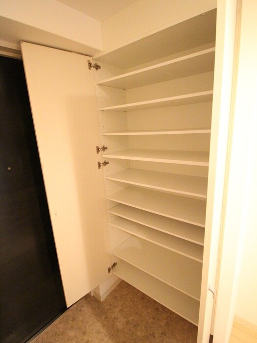 物件内観写真14　(靴箱)