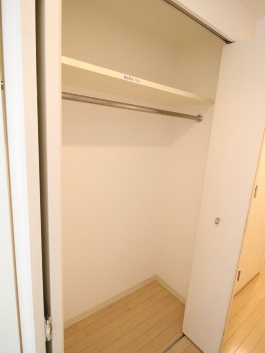 物件内観写真16　(収納)