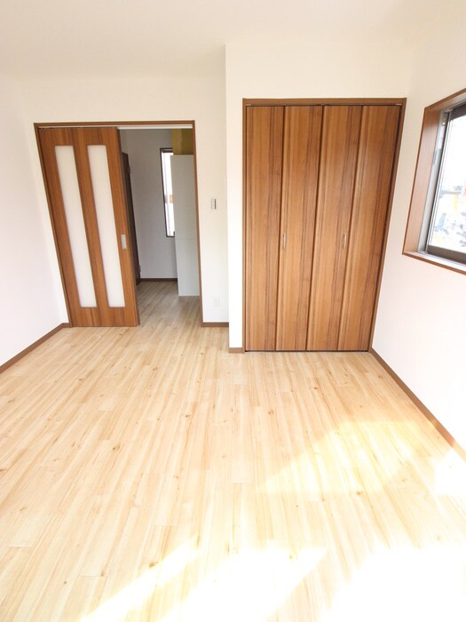 物件内観写真9　(居室)