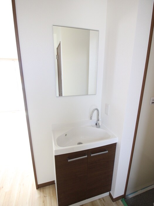 物件内観写真12　(洗面)