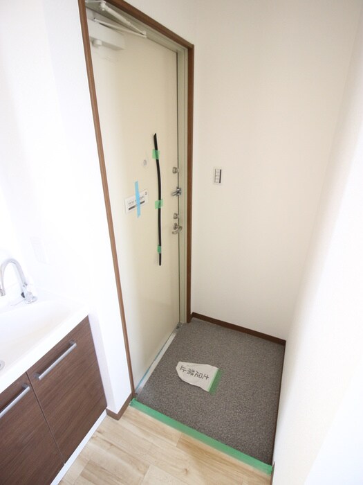 物件内観写真15　(玄関)