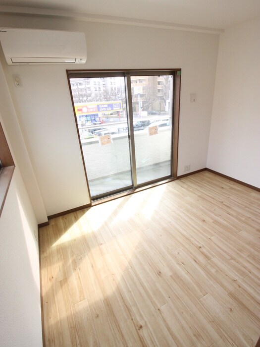 物件内観写真18　(居室)