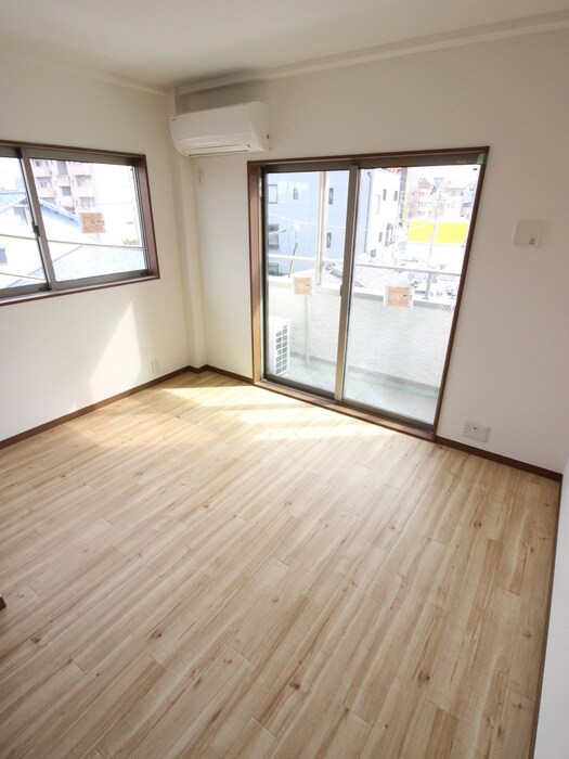 物件内観写真19　(居室)