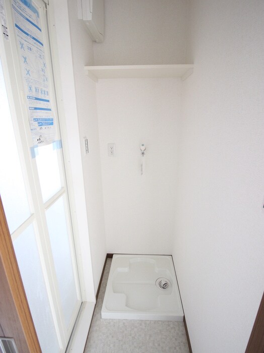 物件内観写真21　(洗濯機置場)