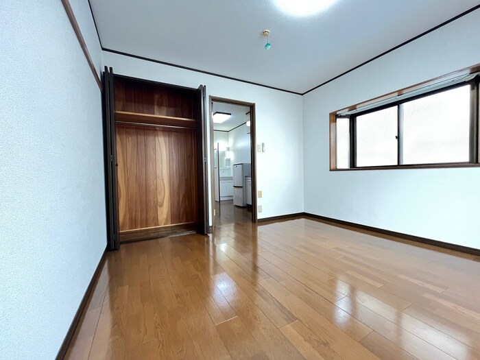 物件内観写真11　(居室)