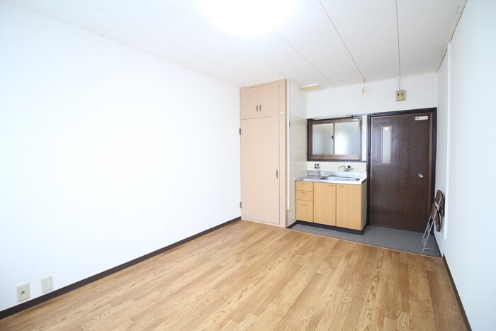 物件内観写真8　(居室)