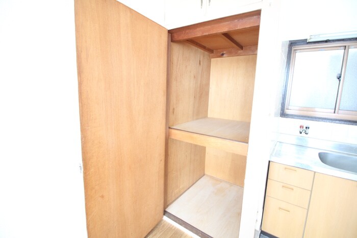物件内観写真11　(収納)