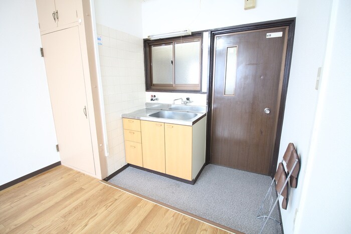 物件内観写真13　(玄関)