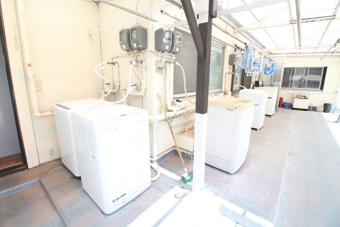 物件内観写真22　(洗濯機置場)