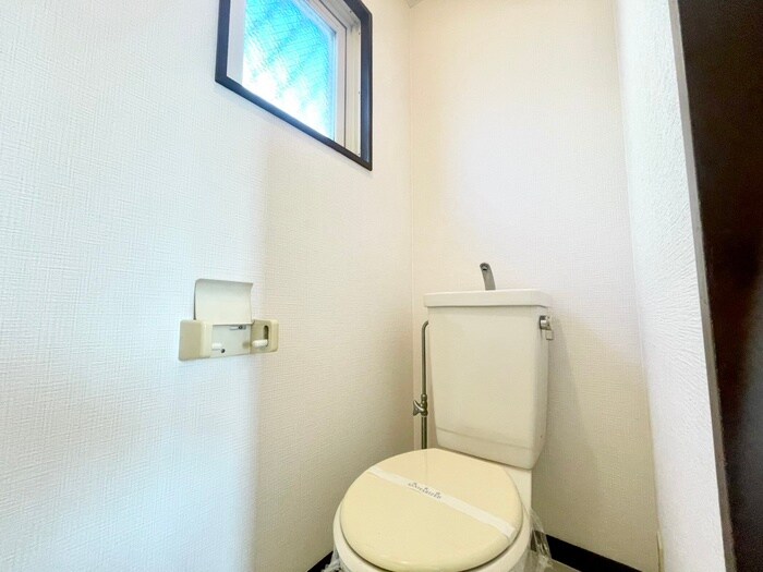 物件内観写真12　(トイレ)