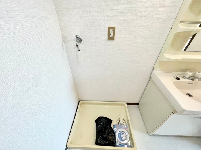 物件内観写真21　(洗濯機置場)