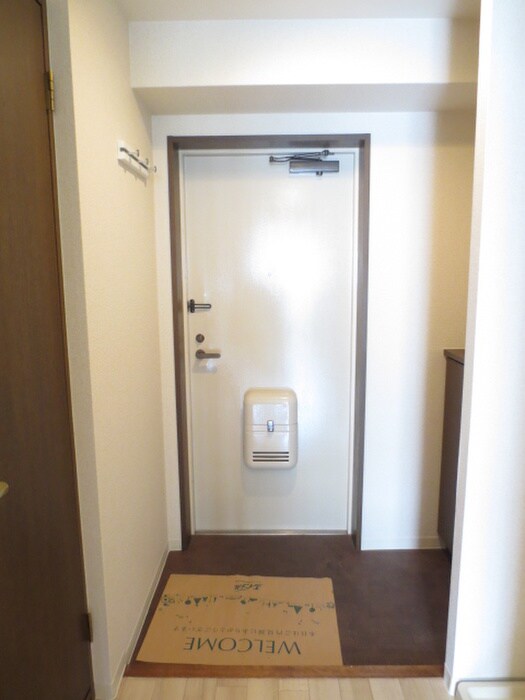 物件内観写真21　(玄関)