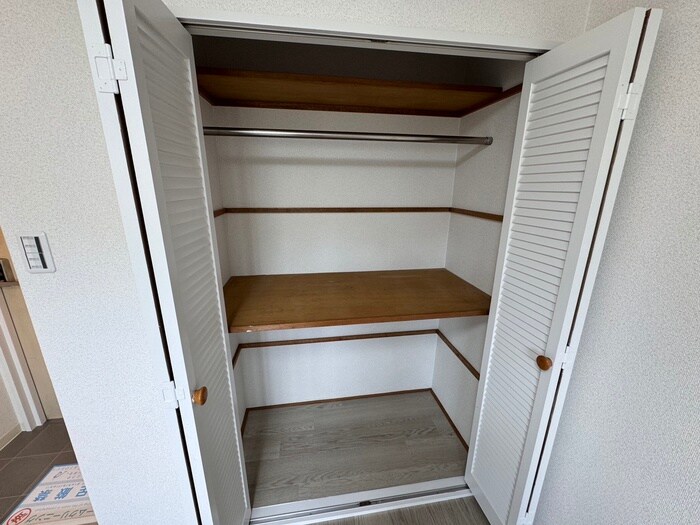 物件内観写真15　(収納)