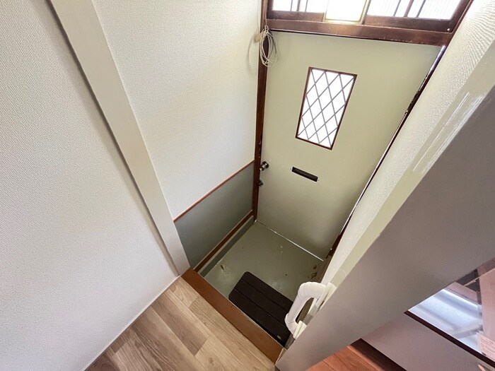 物件内観写真19　(玄関)