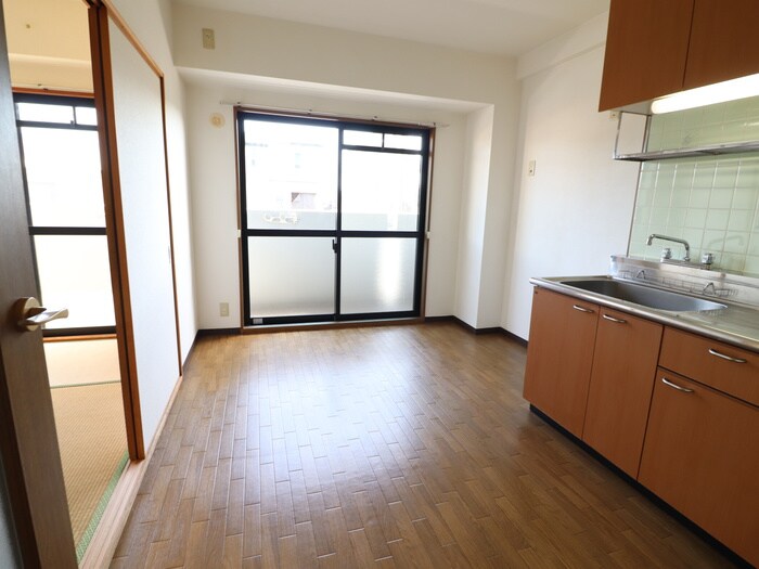 物件内観写真8　(居室)