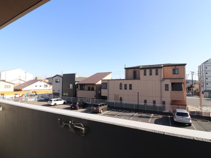 物件内観写真11　(室内からの展望)