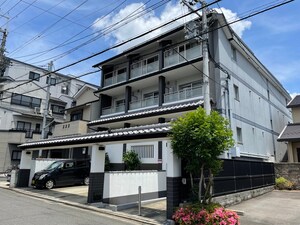 モンシャンブル室町外観写真