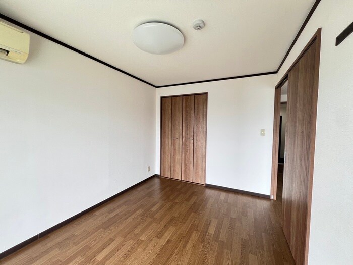 物件内観写真13　(居室)