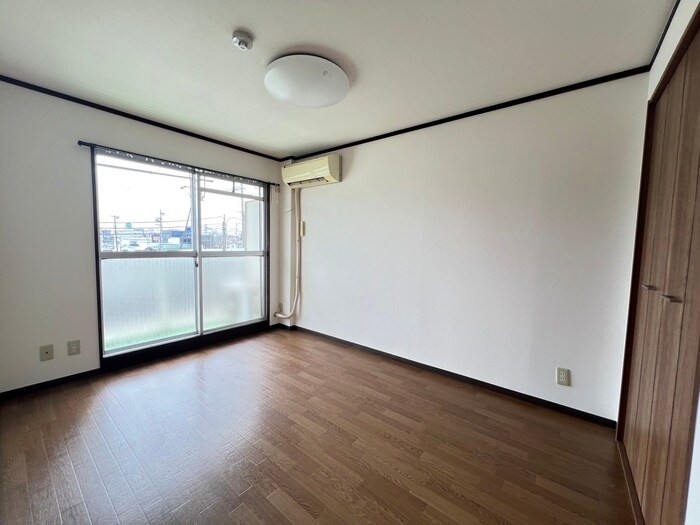 物件内観写真17　(居室)