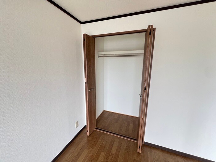物件内観写真18　(収納)