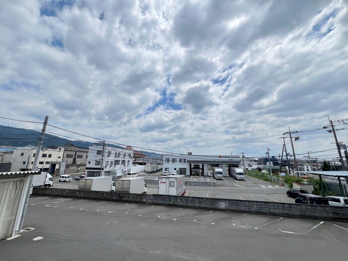 物件内観写真21　(室内からの展望)