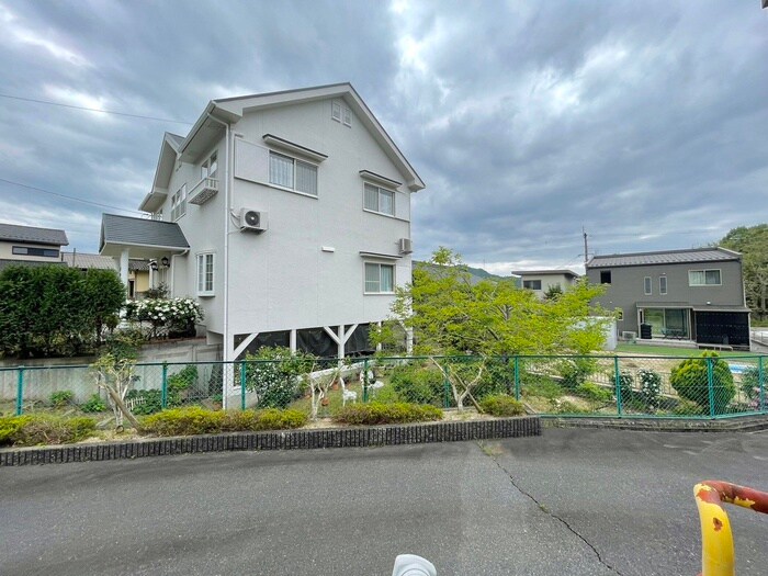 物件内観写真20　(室内からの展望)