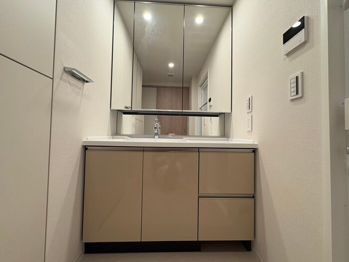 物件内観写真14　(洗面)