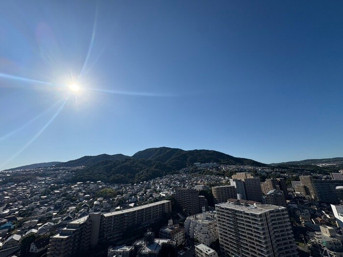 物件内観写真17　(室内からの展望)