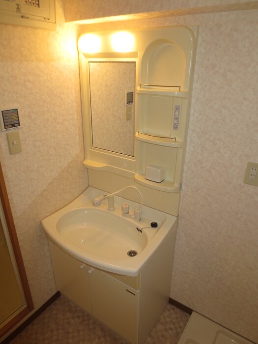 物件内観写真12　(洗面)