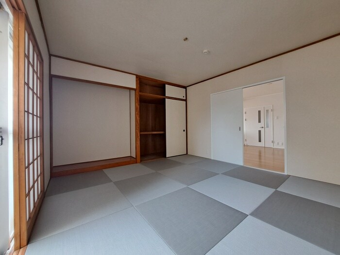 物件内観写真9　(居室)