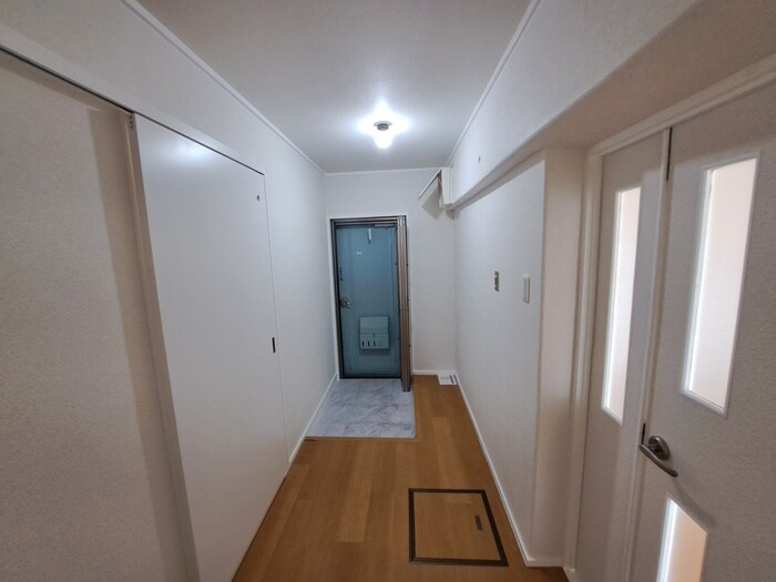 物件内観写真22　(玄関)