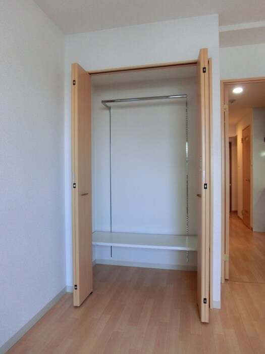 物件内観写真11　(収納)