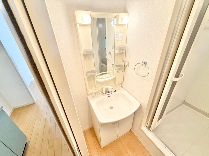 物件内観写真13　(洗面)