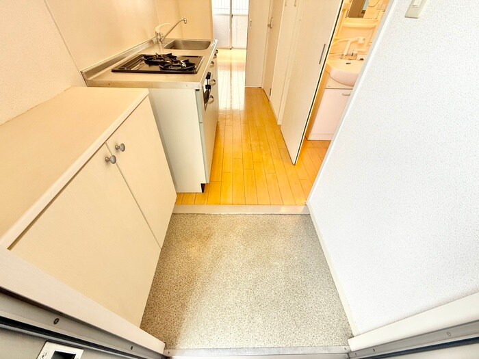 物件内観写真17　(玄関)