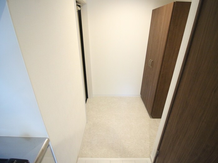 物件内観写真11　(玄関)