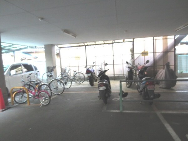 駐輪場