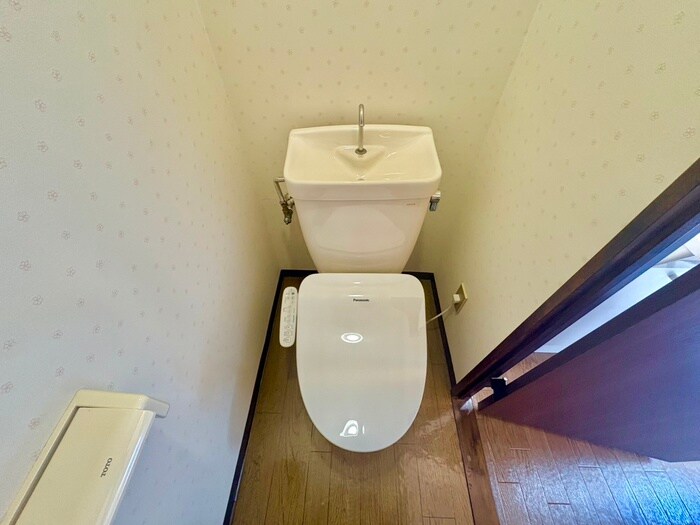 物件内観写真8　(トイレ)