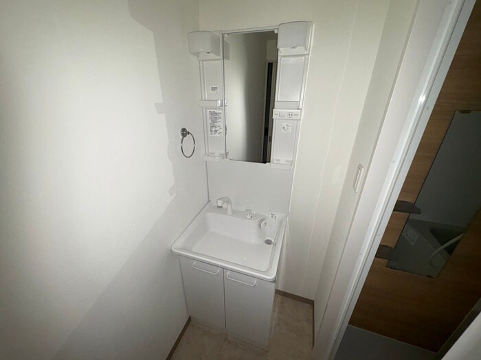 物件内観写真14　(洗面)