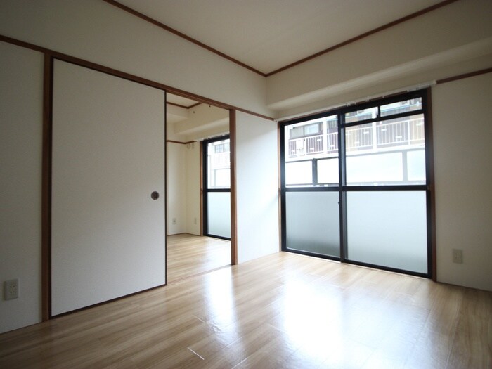 物件内観写真9　(居室)