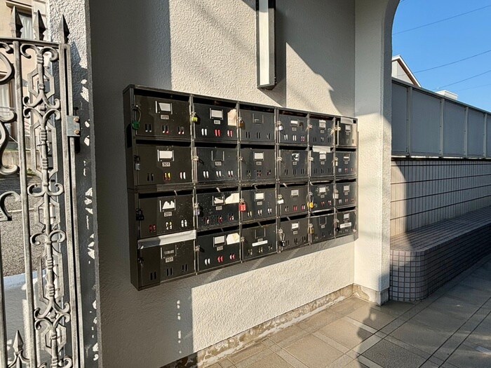 物件外観写真4　(建物設備)