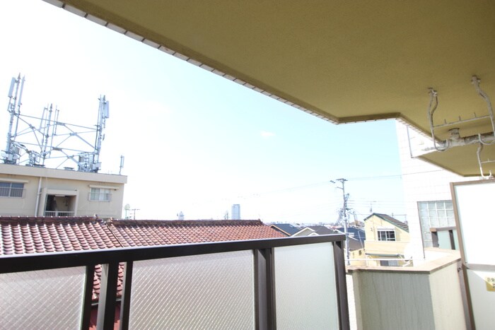 物件内観写真14　(室内からの展望)