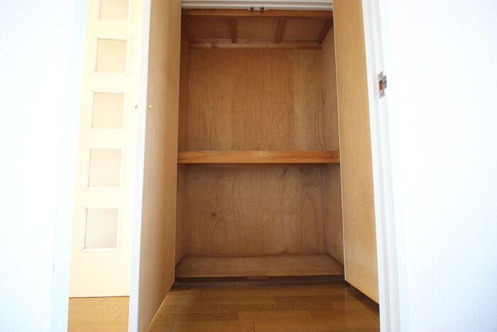 物件内観写真15　(収納)
