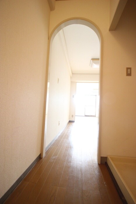 物件内観写真16　(廊下)