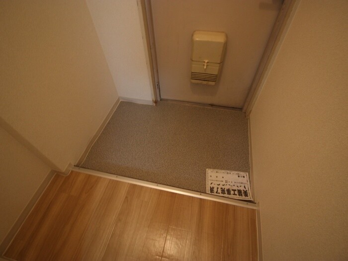 物件内観写真19　(玄関)
