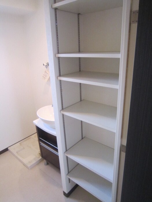 物件内観写真8　(洗面)