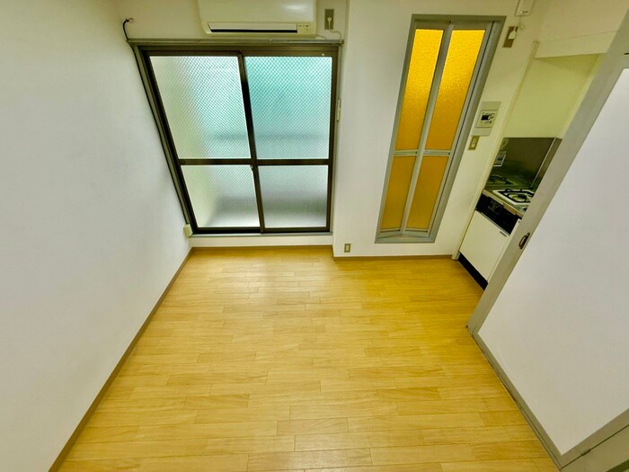 物件内観写真13　(居室)