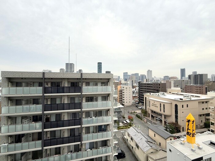 物件内観写真16　(室内からの展望)