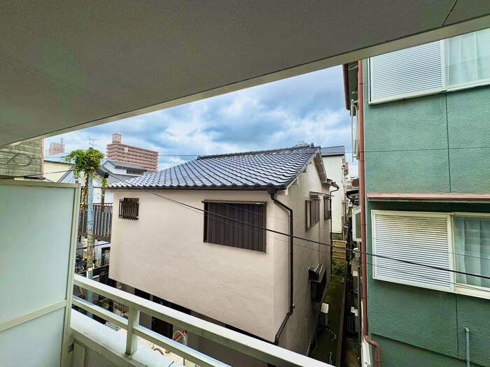 物件内観写真20　(室内からの展望)