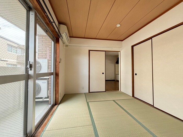 物件内観写真10　(居室)