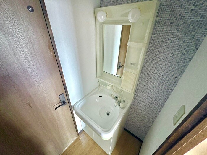 物件内観写真9　(洗面)
